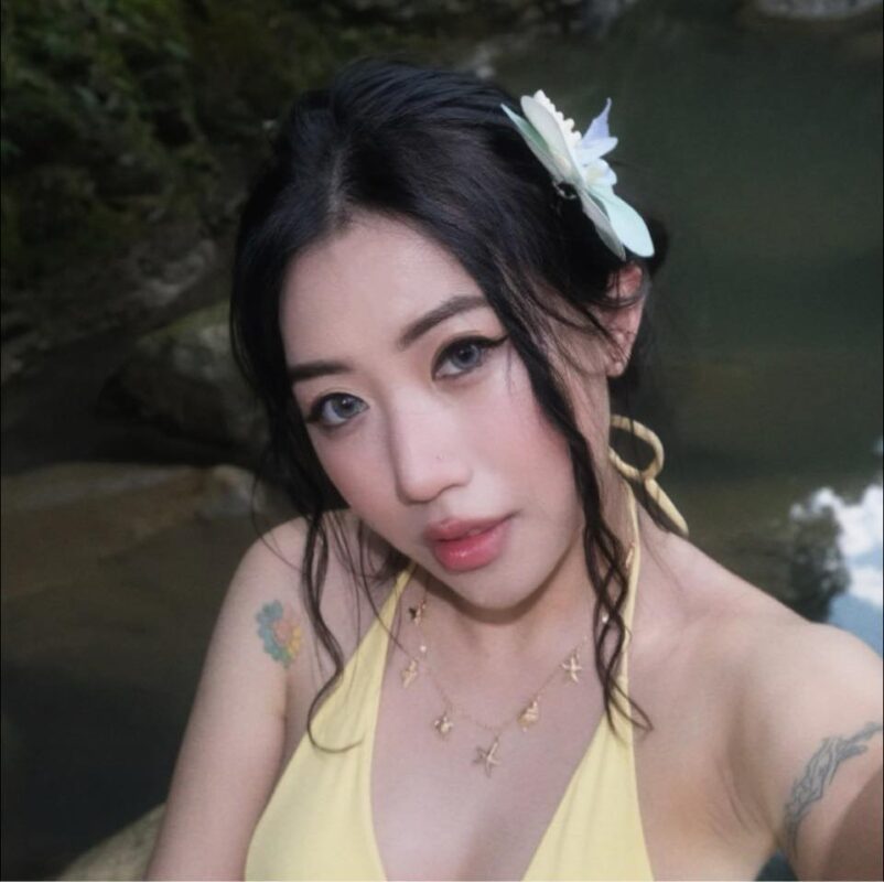 Trần Đoàn Bảo Ngọc: Hot girl táo bạo và gợi cảm