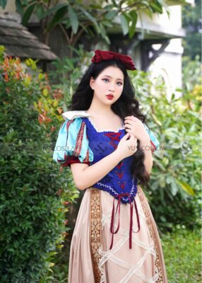 Cong chua Bach tuyet Snow White yun cosplay 3 2