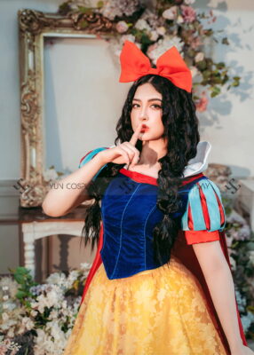 cong chua bach tuyet yun cosplay 6 min