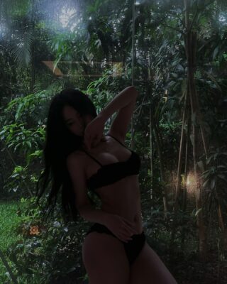 uyen.nii 1716718700 3376403636296361207 4921062820