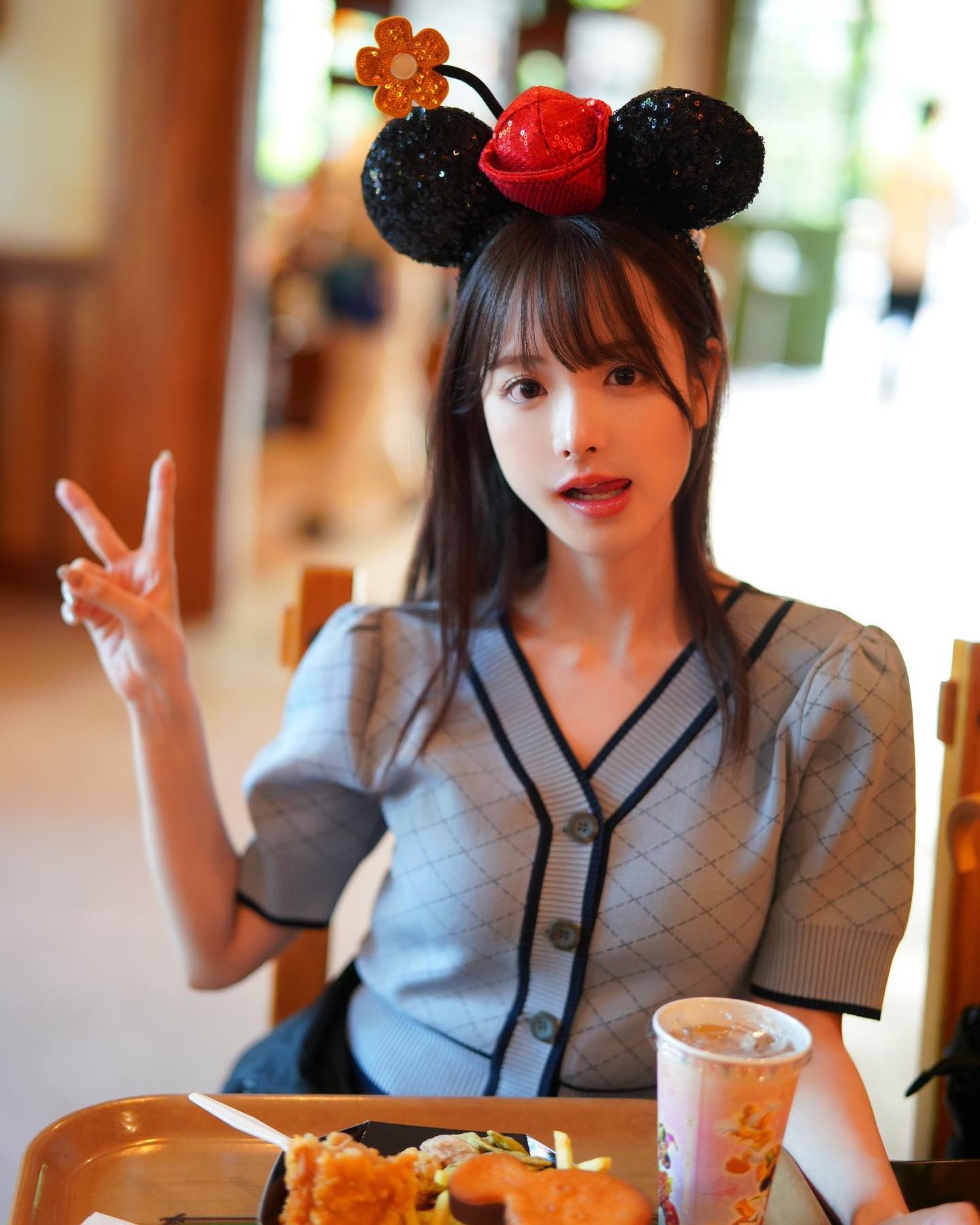 Kana Momonogi