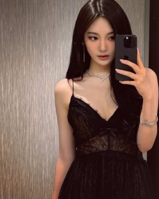 Ningning aespa Sexy – Vẻ Đẹp Gợi Cảm & Cuốn Hút Của Visual Gen 4