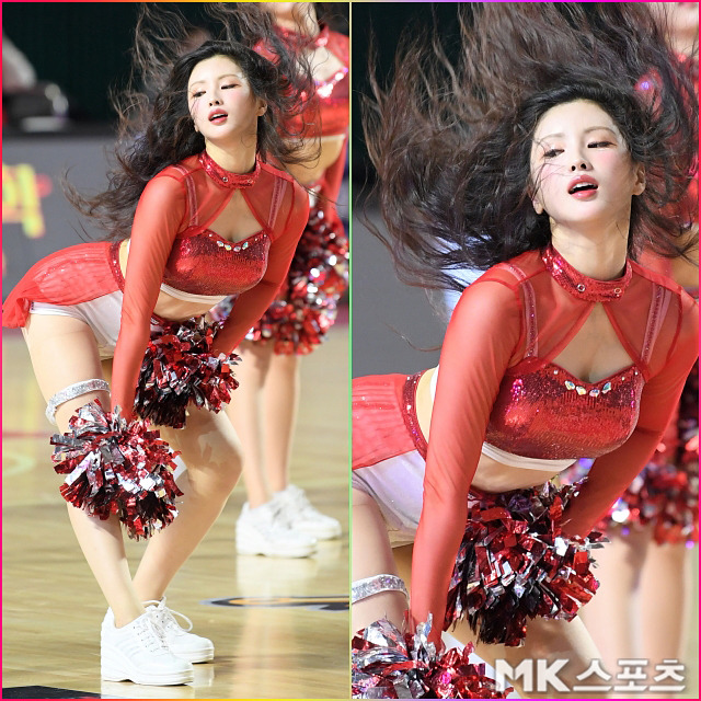 Kim Jung-won Cổ Động Viên Bóc Lửa Nhất Korea